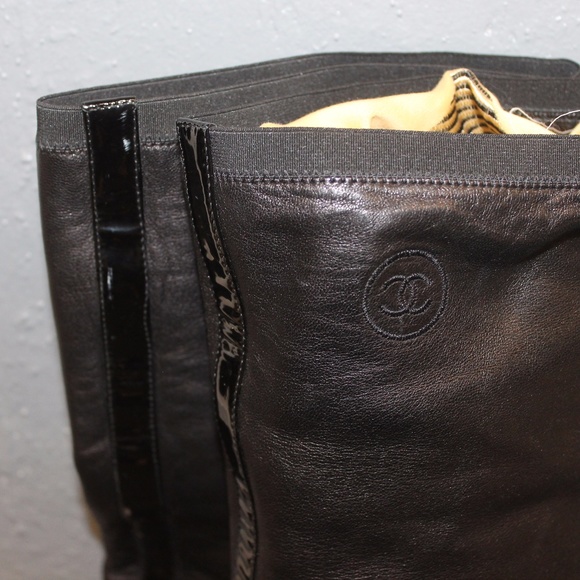 CHANEL Black Leather Stretch Spirit Over The Knee - Picture 2 of 7